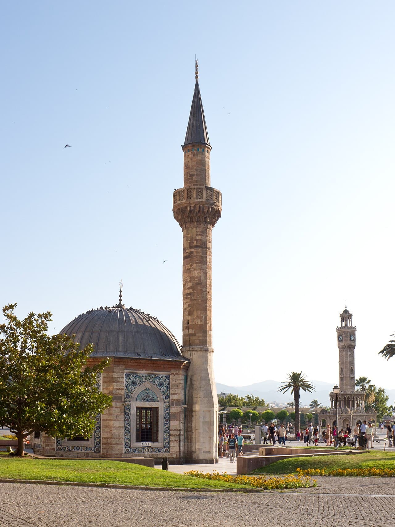 İzmir'de 2 Günlük Şehir Keşfi